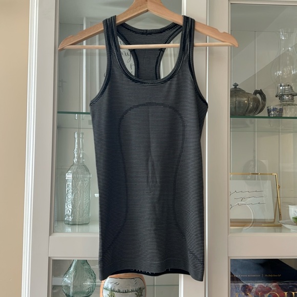 Lululemon Swiftly Tech Racerback Hyperstripe - Picture 5 of 8